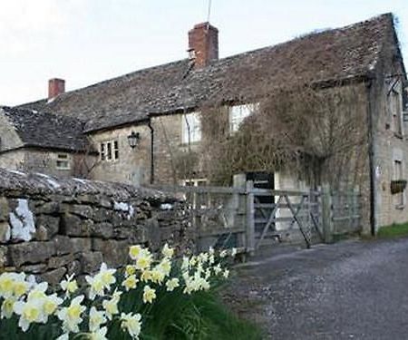 The Hare And Hounds Hotel Chedworth Esterno foto