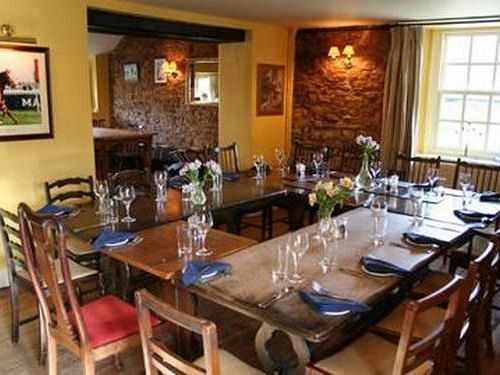 The Hare And Hounds Hotel Chedworth Esterno foto